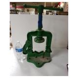 Trimont Bench Yoke Vise