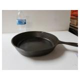 Vintage Lodge Cast Iron Frying Pan With Heat Ring