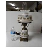 Vintage Table Lamp Matches Lots 394 And 399