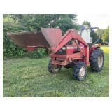 Massey Ferguson 1040 w MF 232 Loader **Video**