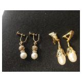 (2) Pair Vintage Ladies Drop Pearl-like Earrings