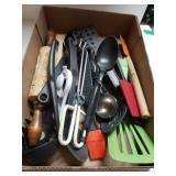 Assorted Kitchen Items