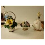 Capodimonte Home Decor One Has Chip