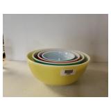 Vintage Pyrex Nesting Bowls