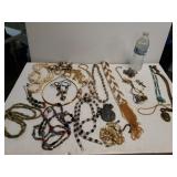 Costume Jewelry - Necklaces