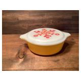 Vintage Pyrex Bowl With Lid