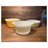 Vintage Pyrex Quart Dishes