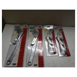 Enlarged Universal Wrenches And Parrot Nose