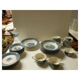 32 Piece Currier And Ives Dishes