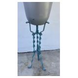 Metal Plant Stand & Plant