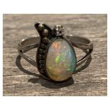 Ladies .925 Siver Ring W/ Ethiopian Opal