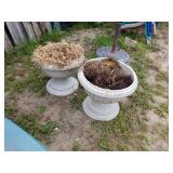 2 Plant Pots