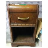 Vintage Wooden End Table W/drawer