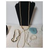 Ladies Pearl-like Jewelry Pieces - 1 Needs