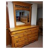 Vaughan Bassett Dresser. Matches Lots 5000 - 5005