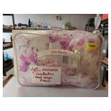 Twin Size Unicorn Comforter And Pillow