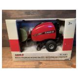 Case International Premium Round Baler 1/32 Scale
