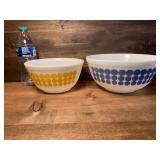 Blue & Yellow Polka Dot Pattern Pyrex Bowls