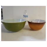 Vintage Pyrex Mixing Bowls