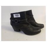 Womens Boots Size 8