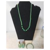 Ladies 3-piece Green Stone Jewelry - Doesn