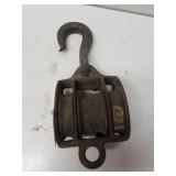 Metal Pulley With Hook