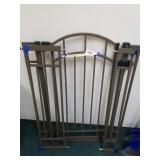 Hallway/Stairway Sturdy Gate