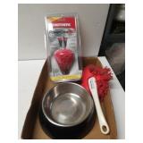 Pet Bowl, Mini Duster, Polisher