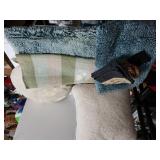 Pillows, Bath Mats, Kitchen Towels