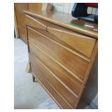 Bassett 5 Draqwe Dresser