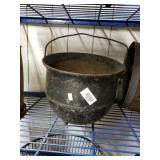 Cast Iron Calderon