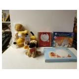 Pocketing Molds And Plush Toy Dogs