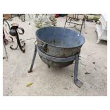Large Cast Iron Calderon