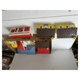 1950s Plastic Houses, Garage