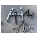 Two Jaw Gear Pullers & Conduit Wrench Set