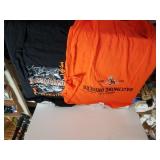 Baltimore Orioles XL T Shirts(1 Has Signature)