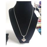 Sterling Silver Necklace With Pendant With Opal