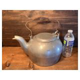 Vintage Aluminum Kettle by the Wear Ever T.A.C.U.