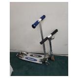 2 Kids  Razor Scooters