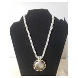 Ladies Mother-of-pearl Beaded Necklace
