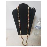 Ladies Bean/Seed(?) Necklace