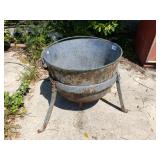 Large Cast Iron Calderon