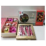 Vintage Christmas Bubble Lights And Bulbs