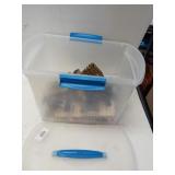 Container With Assorted Small Figures,  Fencing