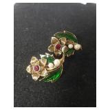 Ladies Vintage Flower Earrings - Marked Avon