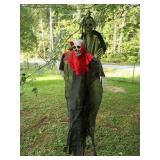 2 Hanging Halloween Decorations