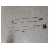 Ladies Silver Puffed Necklace (Broken Chain) &