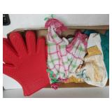 Kitchen Towels, Hot Hands Oven Gloves