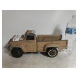 Vintage Hubley Cast Metal Truck