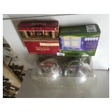 Large Decorative Bulbs & Holiday Lights